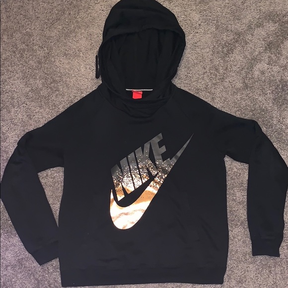 nike gold sweatshirt
